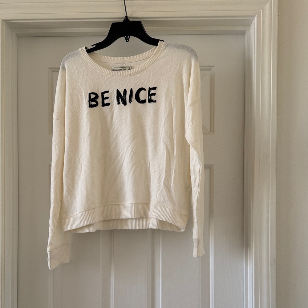Women's Cream lightweight Sweater with 'Be Nice' Print